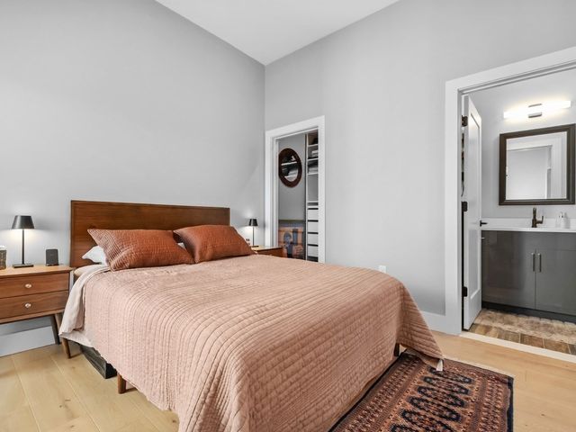 60 Cross St E 320, Somerville, MA 02145