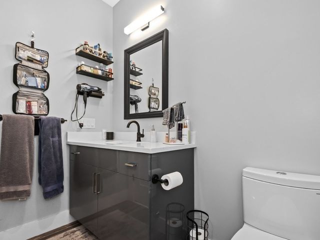 60 Cross St E 320, Somerville, MA 02145