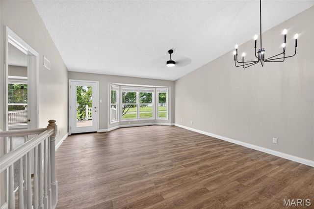 175 Silo View Drive 393B, Wentzville, MO 63385