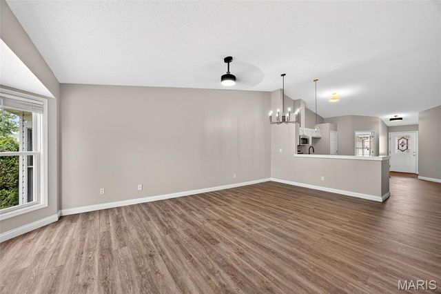 175 Silo View Drive 393B, Wentzville, MO 63385