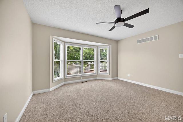 175 Silo View Drive 393B, Wentzville, MO 63385