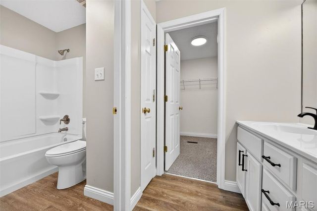 175 Silo View Drive 393B, Wentzville, MO 63385