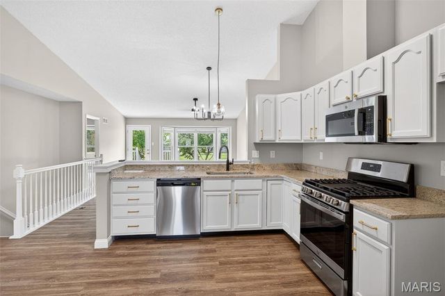 175 Silo View Drive 393B, Wentzville, MO 63385
