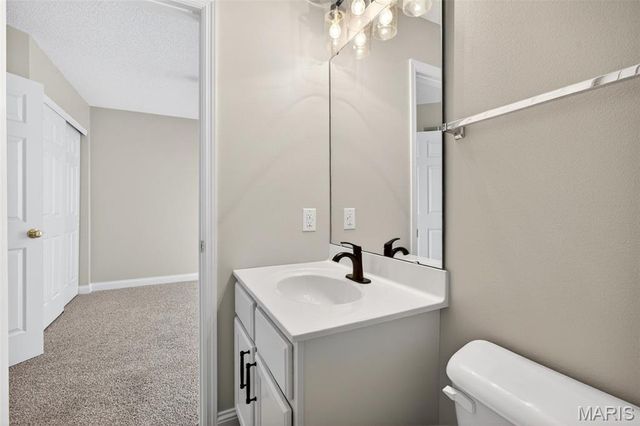 175 Silo View Drive 393B, Wentzville, MO 63385