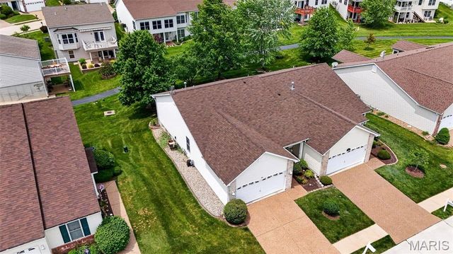 175 Silo View Drive 393B, Wentzville, MO 63385