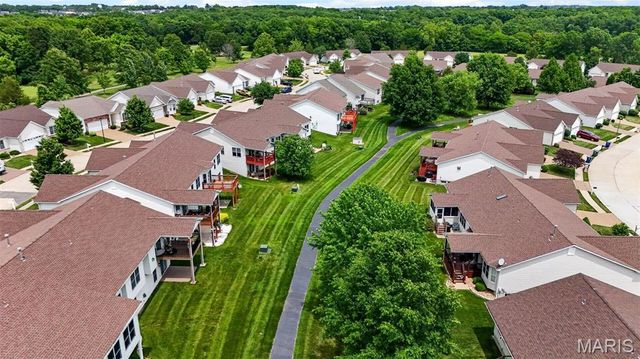 175 Silo View Drive 393B, Wentzville, MO 63385