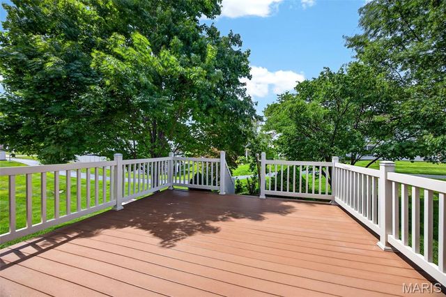 175 Silo View Drive 393B, Wentzville, MO 63385