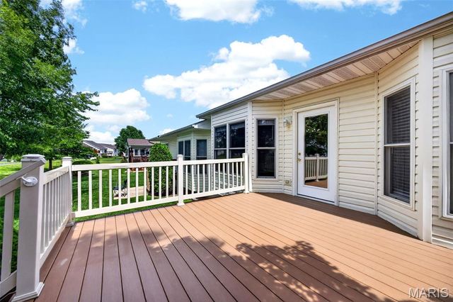 175 Silo View Drive 393B, Wentzville, MO 63385