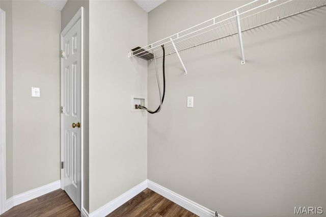 175 Silo View Drive 393B, Wentzville, MO 63385