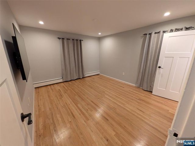 43 Manchester, Wayne, NJ 07470