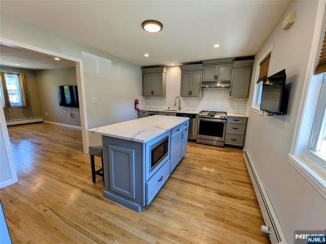 43 Manchester, Wayne, NJ 07470