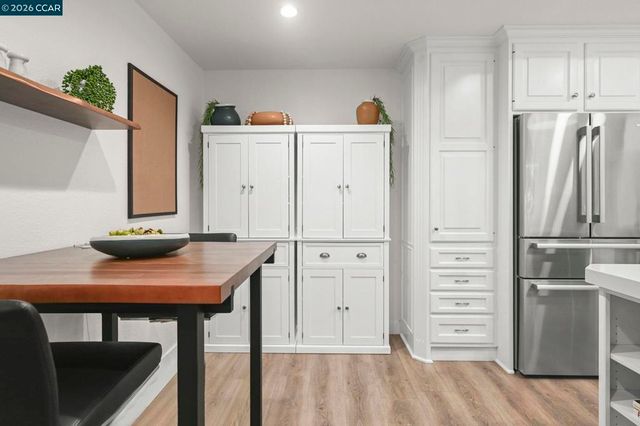 1713 Geary Rd, Walnut Creek, CA 94597