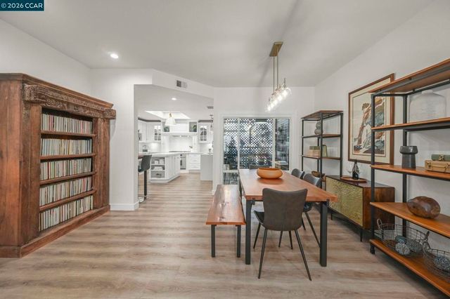 1713 Geary Rd, Walnut Creek, CA 94597