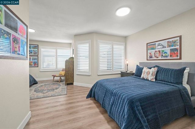 1713 Geary Rd, Walnut Creek, CA 94597