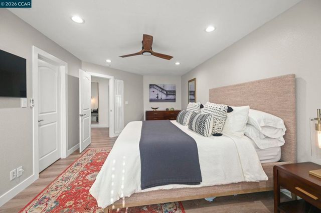 1713 Geary Rd, Walnut Creek, CA 94597