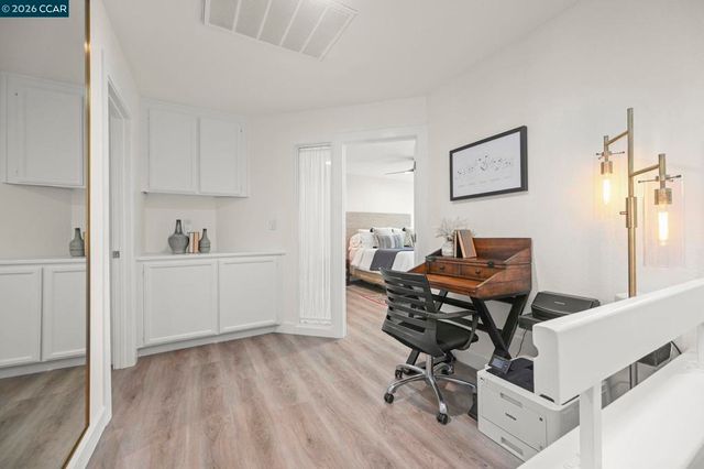 1713 Geary Rd, Walnut Creek, CA 94597