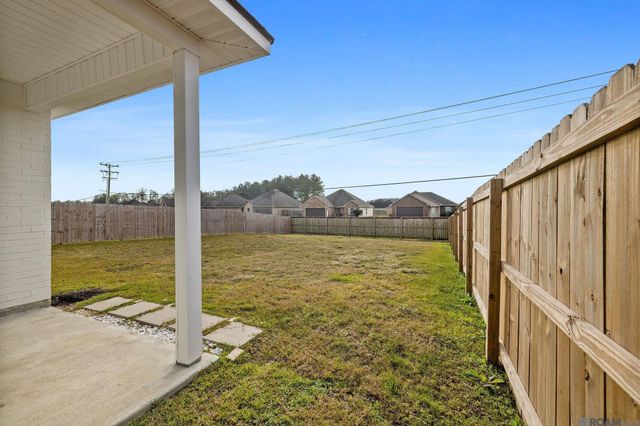 12856 Silverbell Ave, Denham Springs, LA 70726