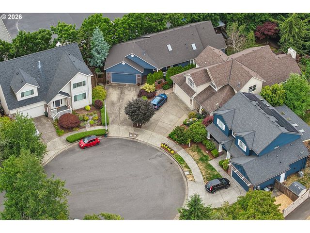 19874 BENNINGTON Ct, West Linn, OR 97068