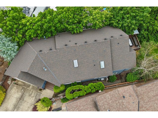 19874 BENNINGTON Ct, West Linn, OR 97068
