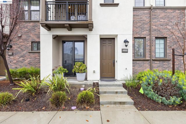 3460 Serra Cir, Pleasanton, CA 94588