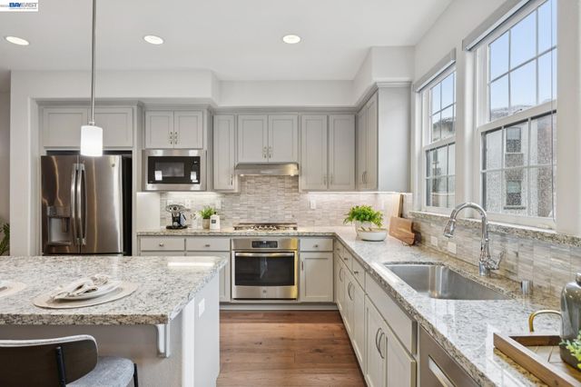 3460 Serra Cir, Pleasanton, CA 94588