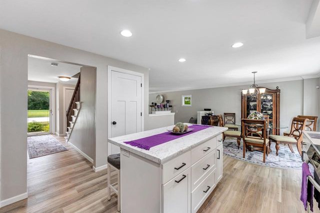 2719 WOODLAND HILLS COURT, Green Bay, WI 54311