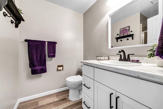 2719 WOODLAND HILLS COURT, Green Bay, WI 54311