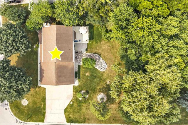 2719 WOODLAND HILLS COURT, Green Bay, WI 54311