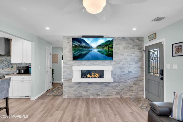 204 Biscayne Road, Barnegat, NJ 08005