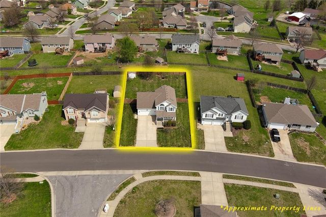 2156 Shenandoah Drive, Leavenworth, KS 66048