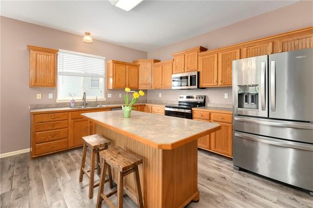 2156 Shenandoah Drive, Leavenworth, KS 66048