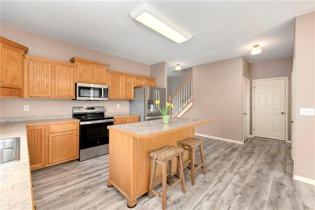 2156 Shenandoah Drive, Leavenworth, KS 66048