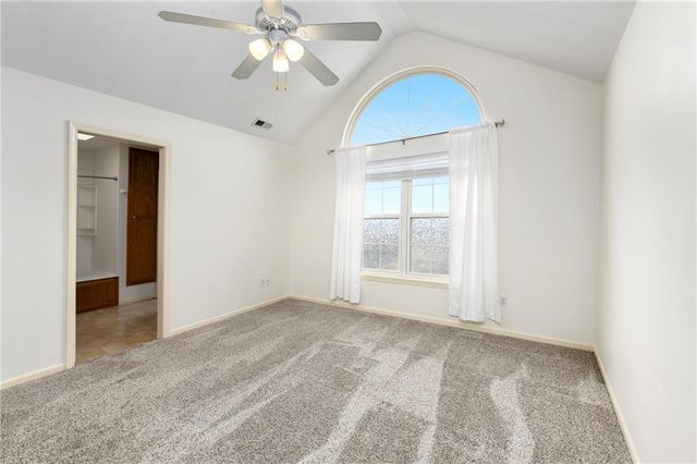 2156 Shenandoah Drive, Leavenworth, KS 66048
