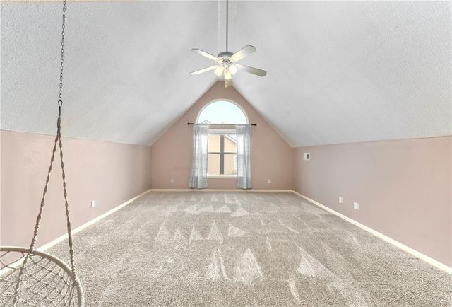 2156 Shenandoah Drive, Leavenworth, KS 66048