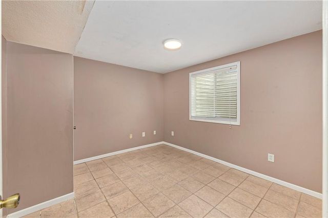 2156 Shenandoah Drive, Leavenworth, KS 66048