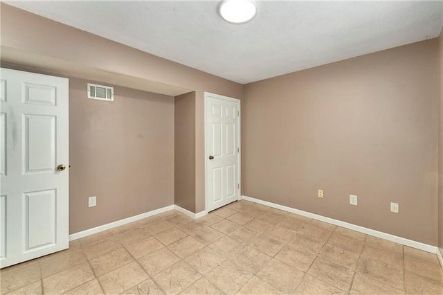2156 Shenandoah Drive, Leavenworth, KS 66048