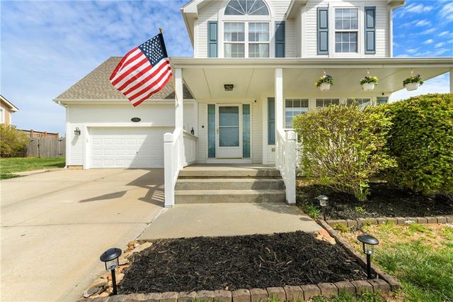 2156 Shenandoah Drive, Leavenworth, KS 66048