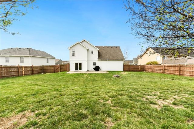 2156 Shenandoah Drive, Leavenworth, KS 66048