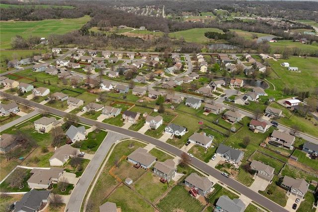 2156 Shenandoah Drive, Leavenworth, KS 66048