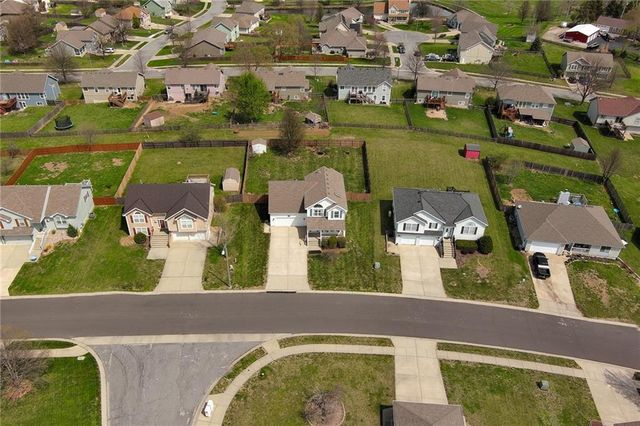2156 Shenandoah Drive, Leavenworth, KS 66048