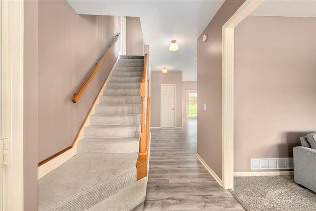 2156 Shenandoah Drive, Leavenworth, KS 66048