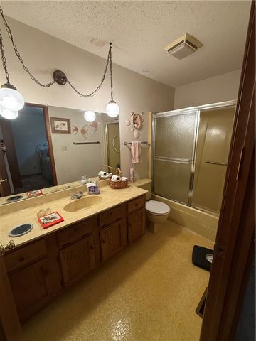 2806 N Frankfort Avenue, Russellville, AR 72802