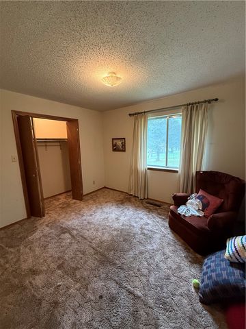 2806 N Frankfort Avenue, Russellville, AR 72802