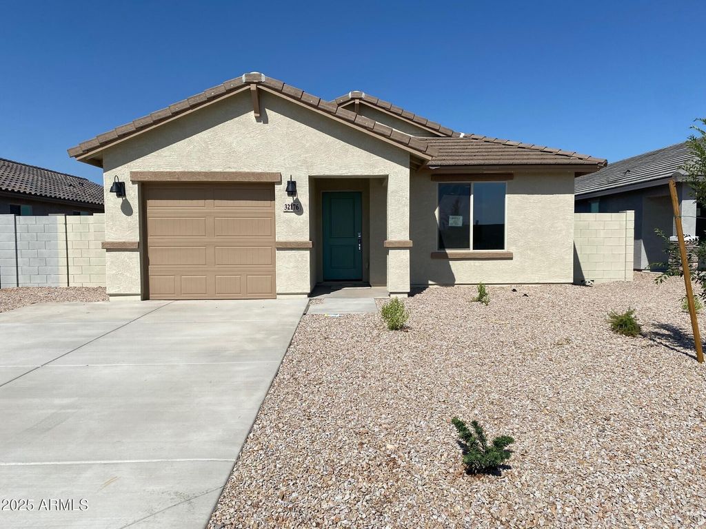 32176 N Pony Express Road, San Tan Valley, AZ 85143
