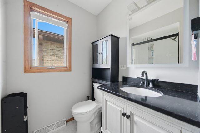1661 Carmel Court, Hoffman Estates, IL 60169
