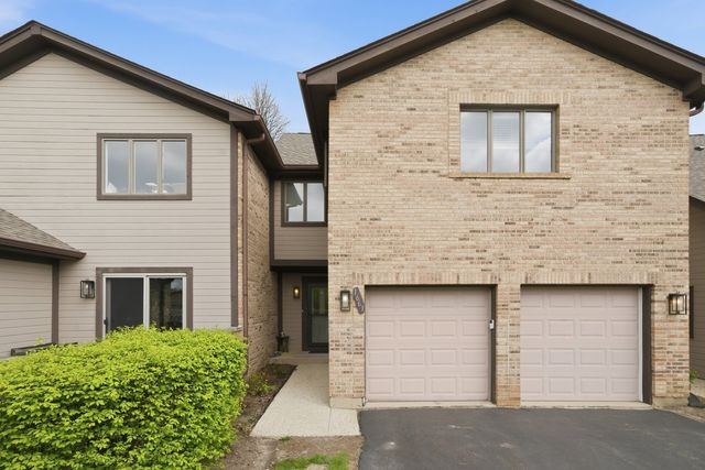 1661 Carmel Court, Hoffman Estates, IL 60169