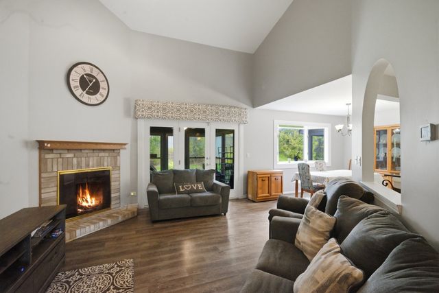 1661 Carmel Court, Hoffman Estates, IL 60169
