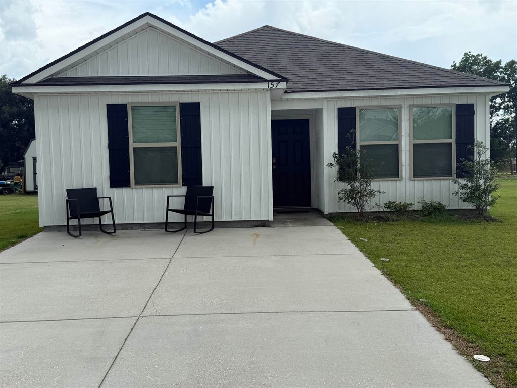 157 Benjamin Dr, Thibodaux, LA 70301