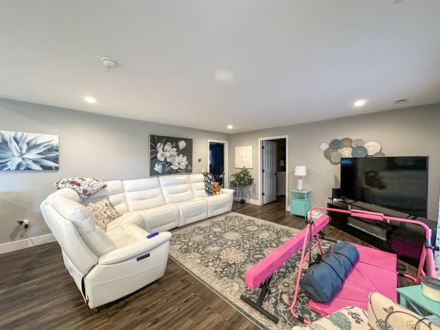 103 Fletcher Drive, London, KY 40741