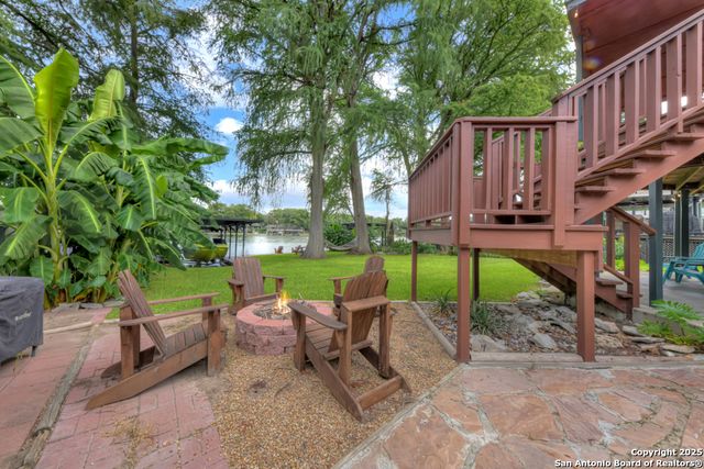 1321 E Zipp, New Braunfels, TX 78130